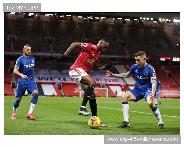 英超激烈争夺：曼联逆转夺冠，战火不断！，2021年英超曼联