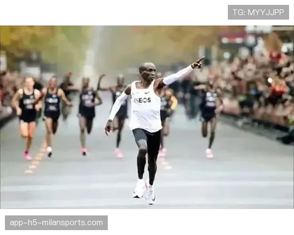 雾霾下马拉松_ 戴口罩跑还是退赛，马拉松禁穿跑鞋
